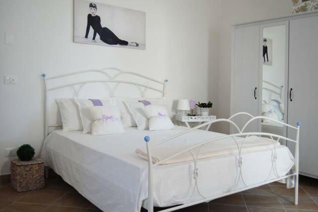 La Casa Bianca Apartment Roe Ngoại thất bức ảnh